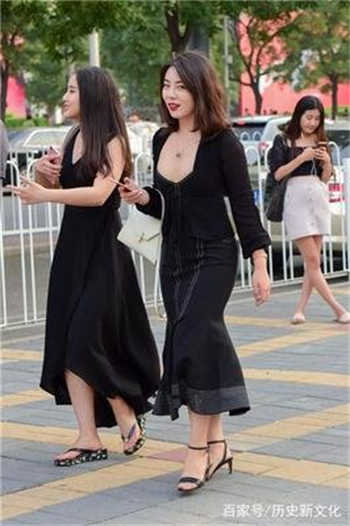 女王福利破解版无限金币