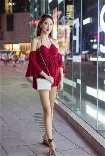 凌波丽是谁