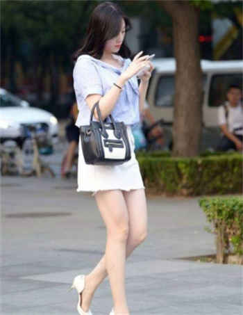 老板打女员工的高清视频