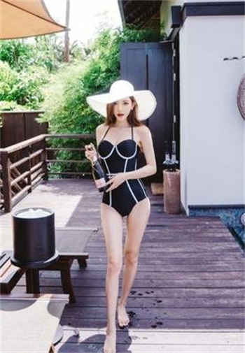 夏日公园的厕所怎么放人