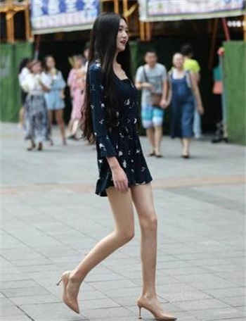 小魔女直播平台二维码