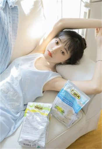 小孩和小孩打扑克视频