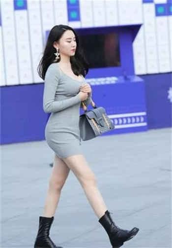 商务出差戴绿帽子的女领导