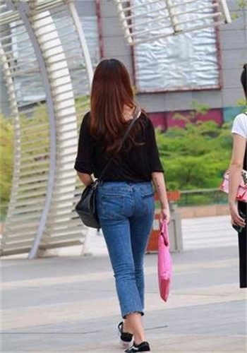 银行少媳妇张倩文
