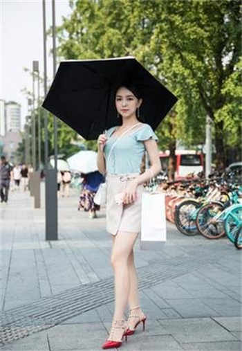 女子为了不交房租电影