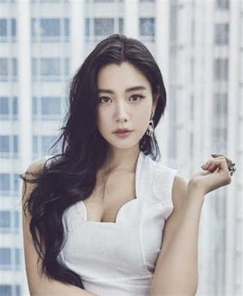 帝王年纪大独宠女主