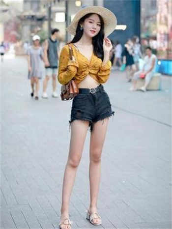 小兔子被大蟒蛇做哭