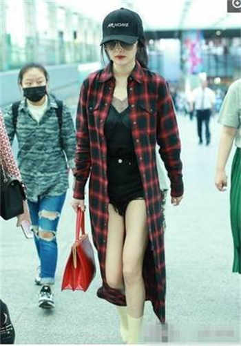 爱豆陪陪为什么登录上去了