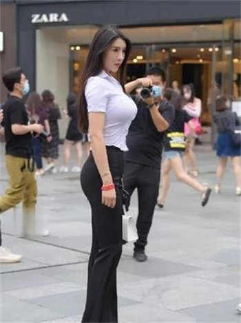 小公务员熟情女缘