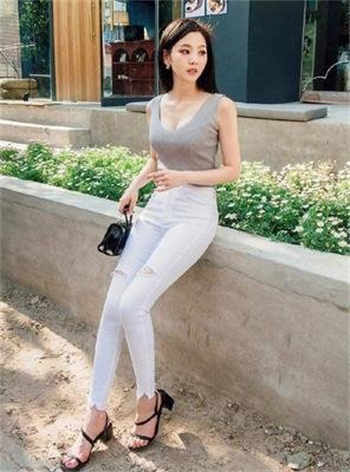 嫉妒严厉的出租妻子更追