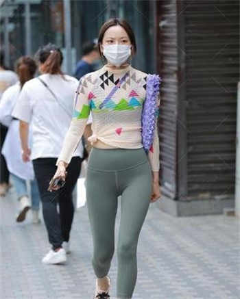 12岁小姐姐凉快的照片