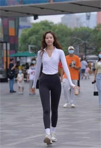 冯若绮几几年