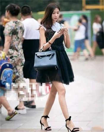 我和好友女儿赵莉莉